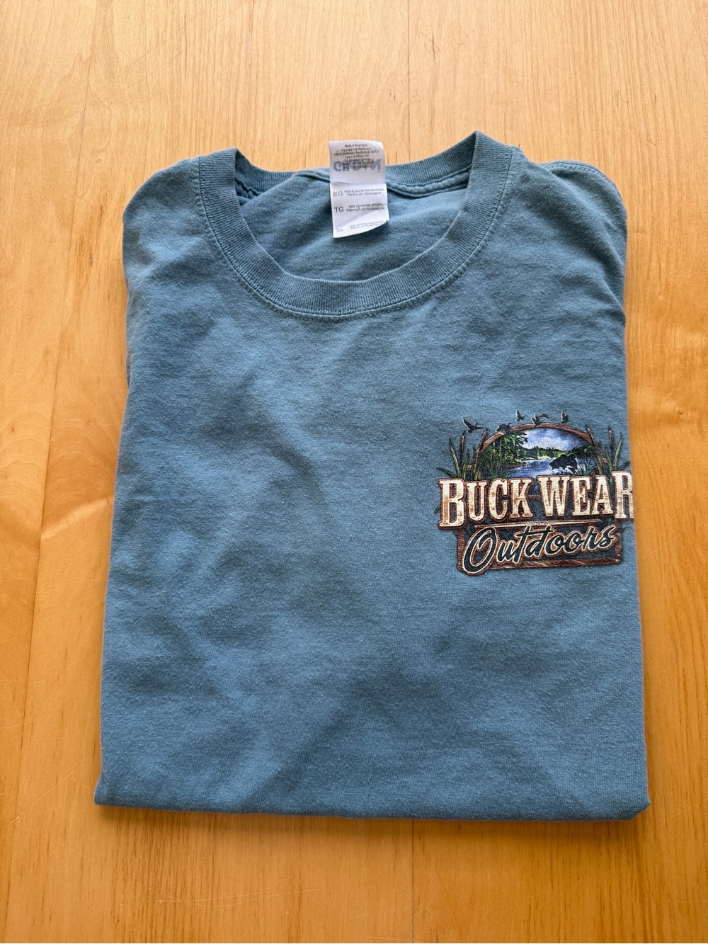 Buck Wear Outdoors Reel Women Kick Bass Fishing T Shirt Blue XL Graphic Tee